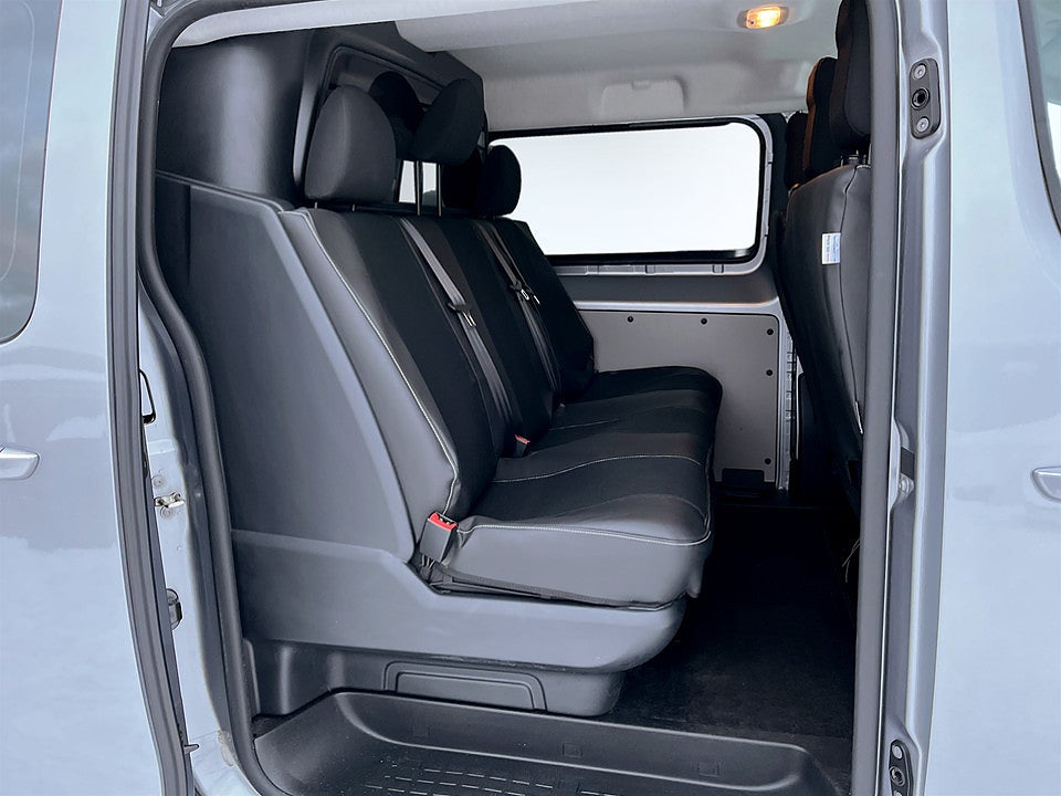 Bild på Peugeot Expert CrewCab PRO+ 180hk Aut L3 - DUBBELHYTT,VÄRMARE,NAVI