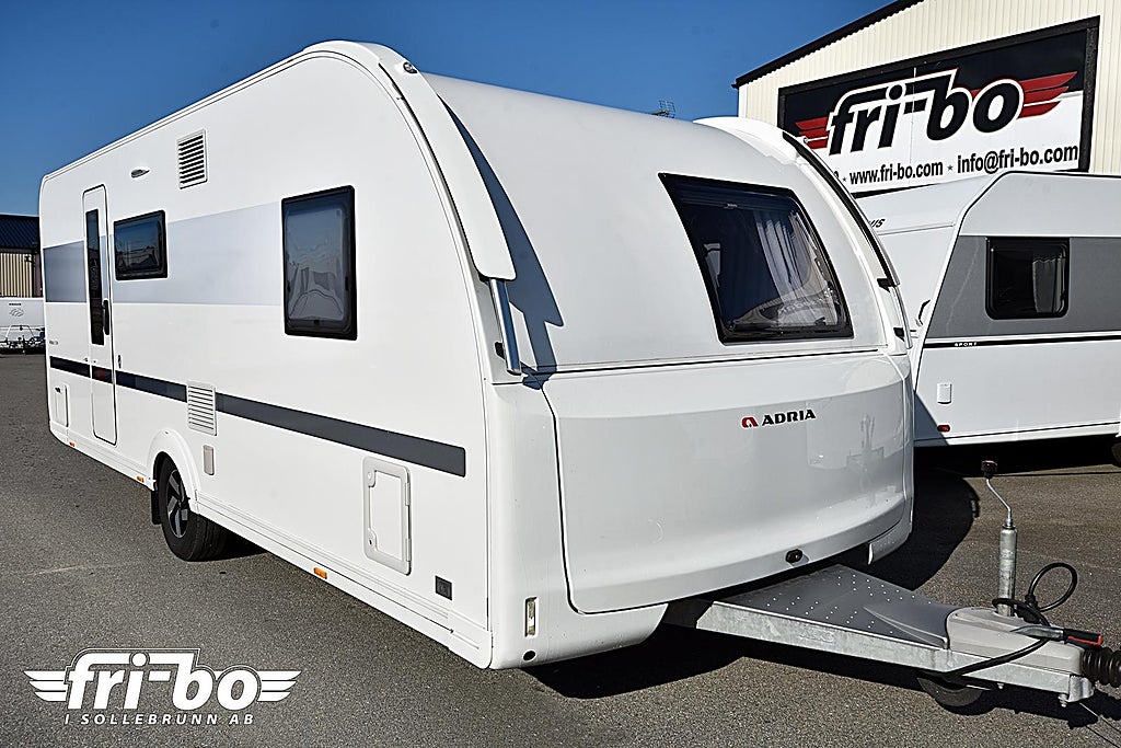 Adria 613 PK Adora, Barnkammare