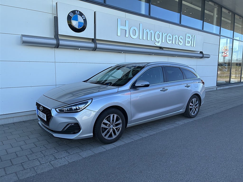 Hyundai i30 Kombi 1.4 T-GDi Manuell Premium Drag Kamera | Ränta 2,99%
