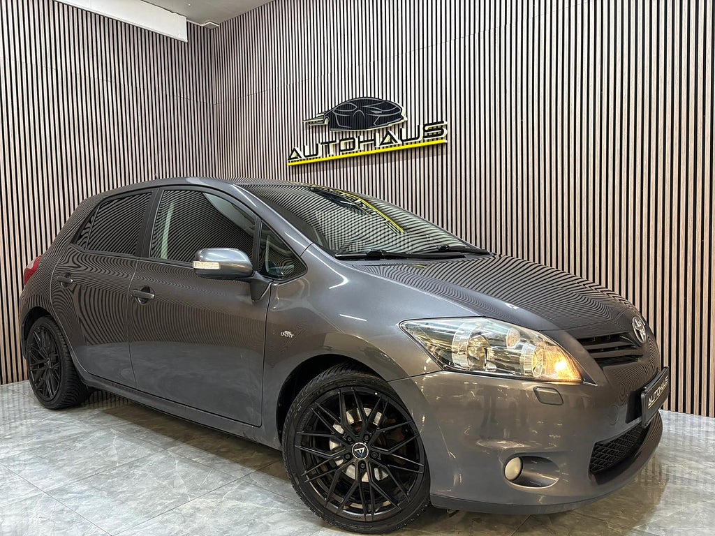 Toyota Auris 2.2 D-CAT 177 hk Navi Xenon Läder 1,95%