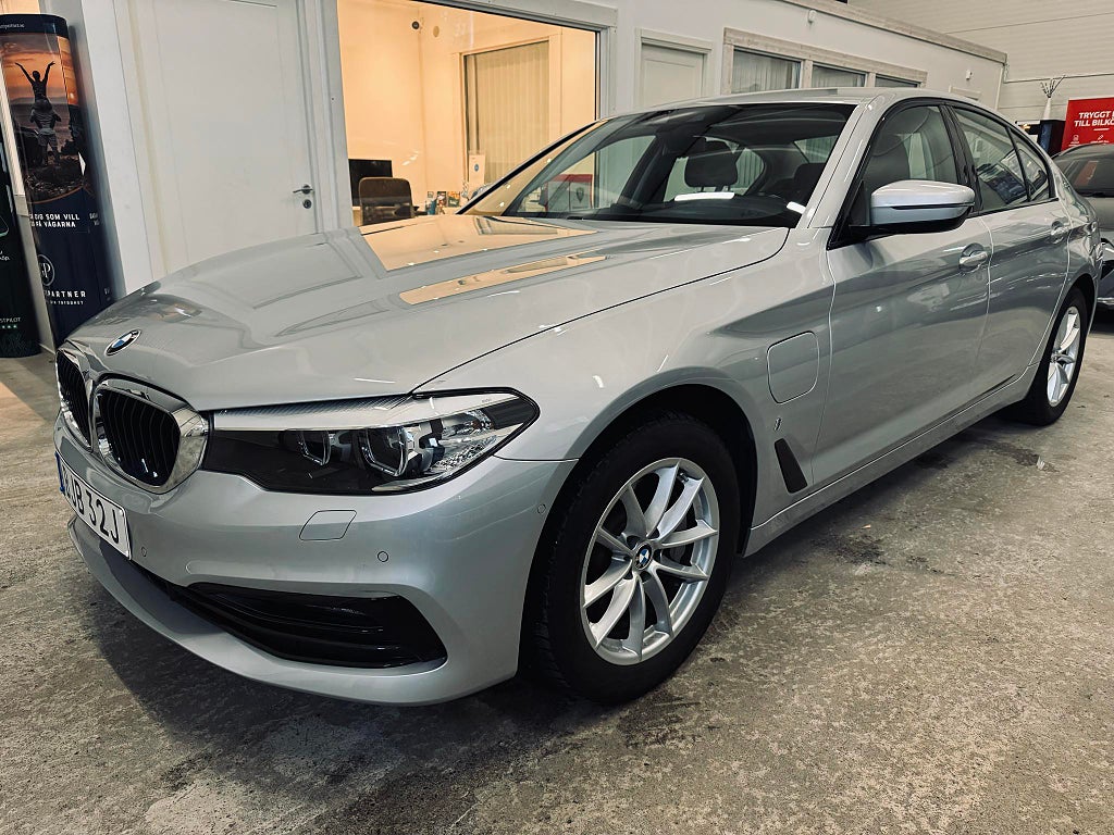 BMW 530e iPerformance Steptronic Sport line