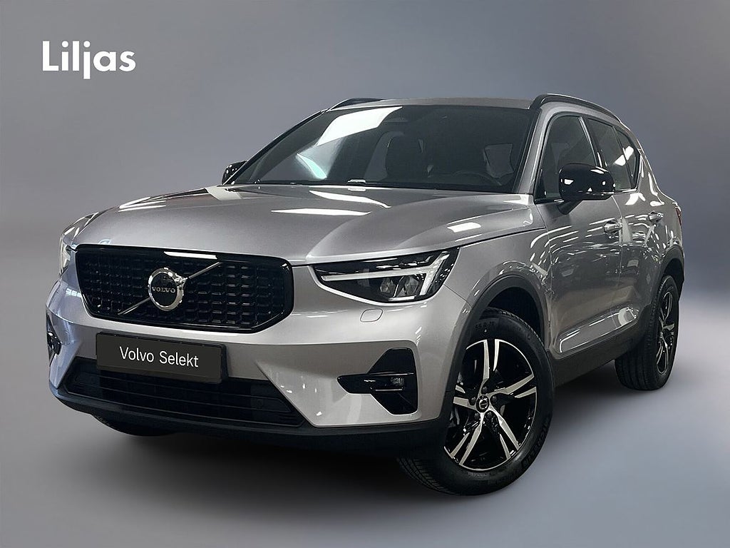 Volvo XC40 B4 FWD Bensin Plus Dark//Adaptiv Farthållare//...