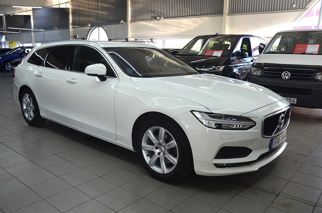 Volvo V90 D4 190hk Momentum Drag / B-kamera