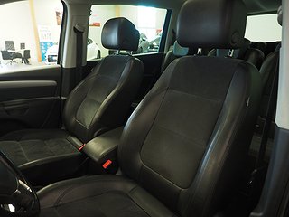 Minibuss Volkswagen Sharan 16 av 26