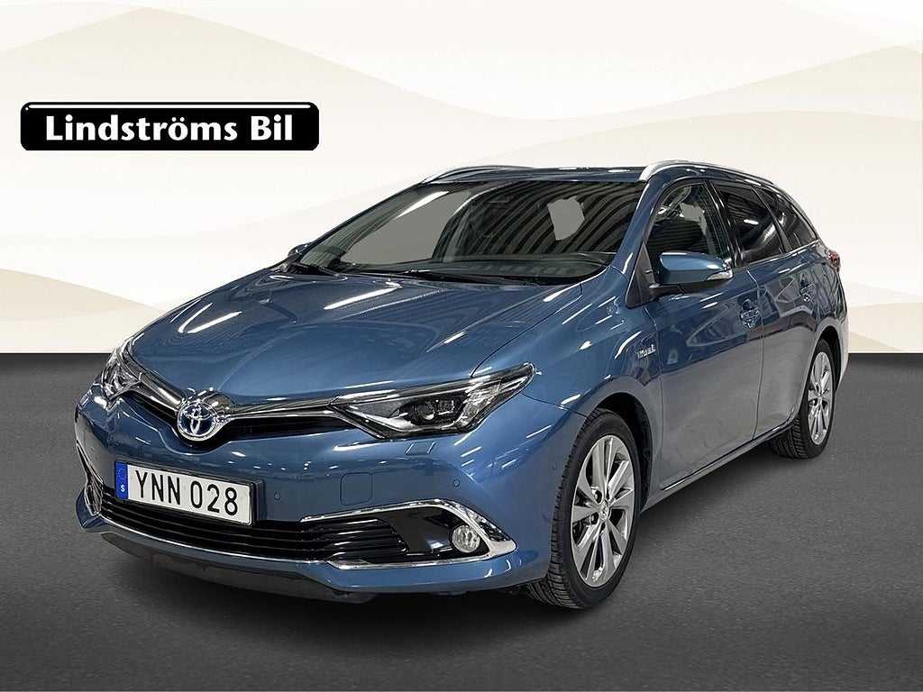 Toyota Auris Touring Sports 1,8 HYBRID Executive V-hjul