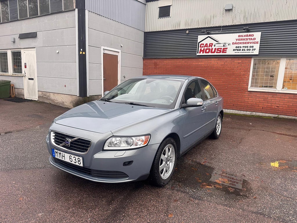 Volvo S40 2.4 Geartronic Kinetic E 4/M-värmare/Dragkrok/nykamrem