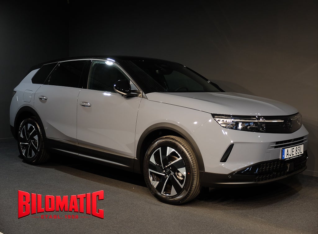 Opel Grandland HYBRID ULTIMATE NAV NAPPALÄDER DRAG OMG LEV