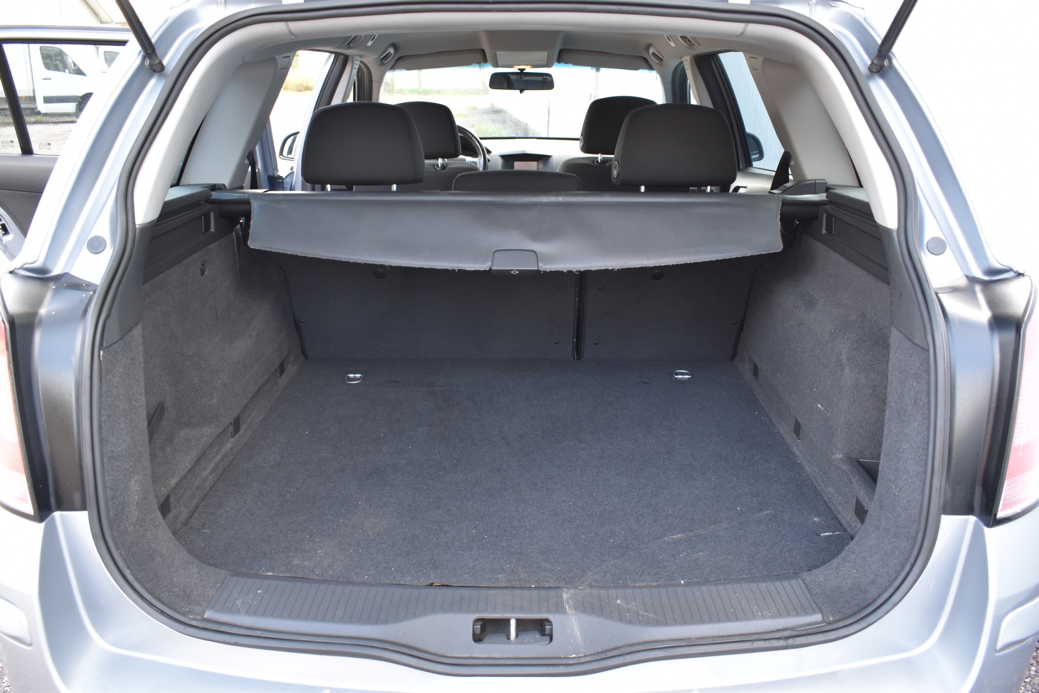 Opel Astra Caravan 1.6 115hk 2011, bild 6/44