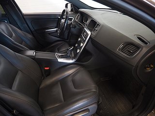 Kombi Volvo V60 Cross Country 13 av 25
