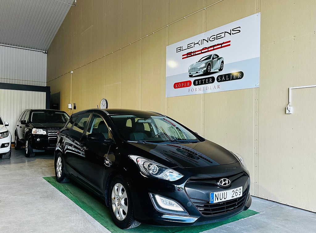 Hyundai i30 Kombi 1.6 CRDi Select Ny servad