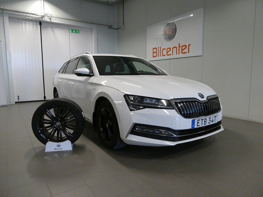 Skoda Superb 1.4 TSI iV L&K *KFL 10 år 2,99%* Värmare-Pano-Kam