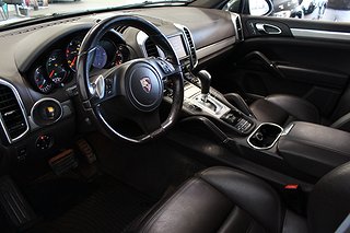 SUV Porsche Cayenne 13 av 25