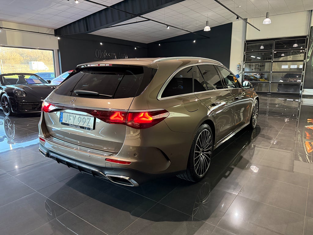 Mercedes-Benz E 300 e AMG Superscreen Läder 20tum Kombi - bild 16