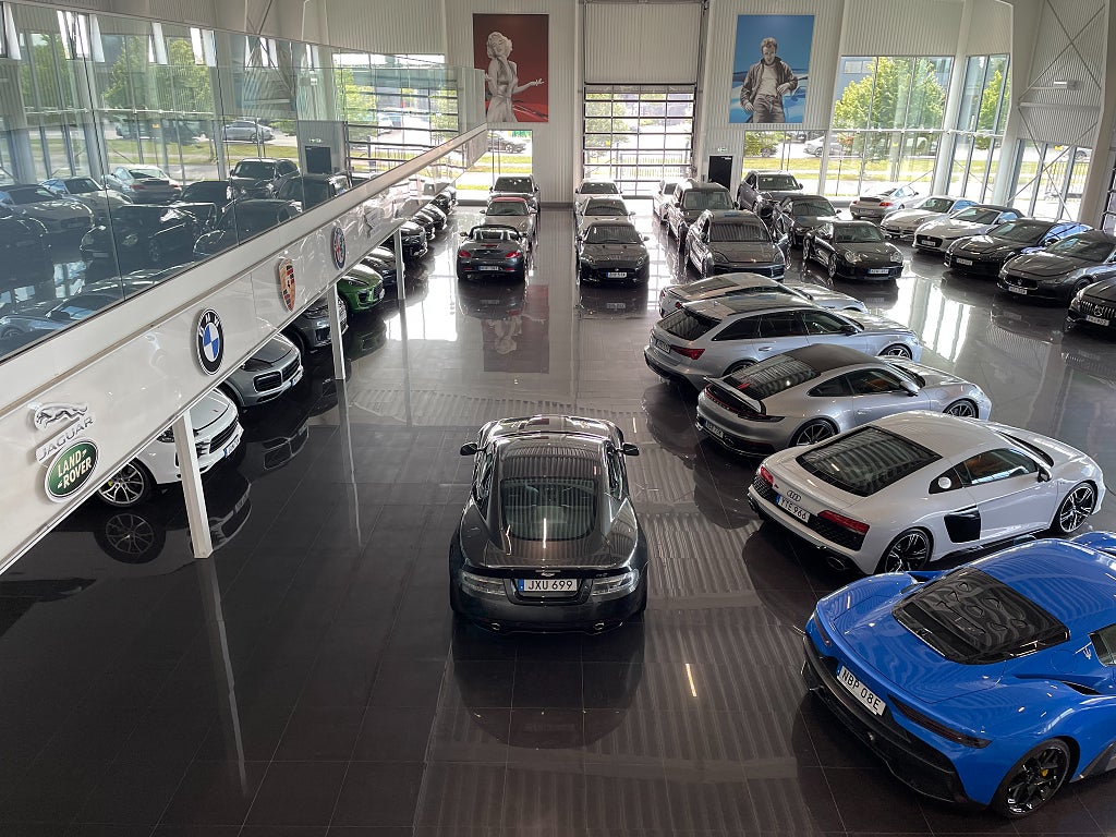 Aston Martin DB9 2014 - miniatyr 3