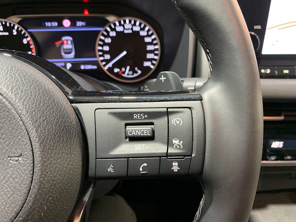 Nissan Qashqai 1.3 DIG-T Automat Euro 6 158hk N-Connecta 2022