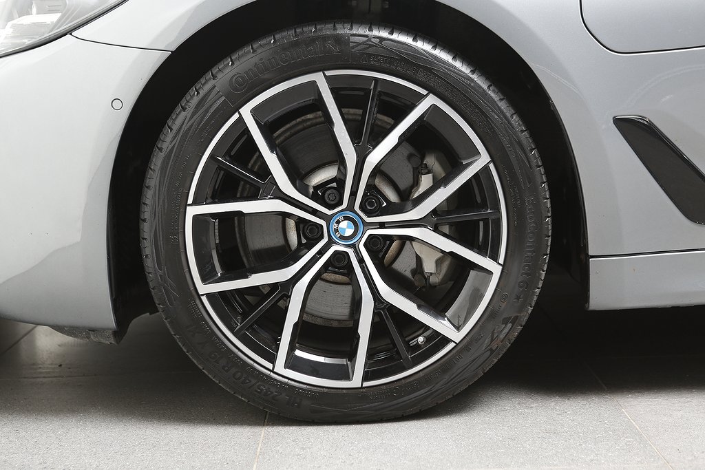 BMW 530e xDrive Plug-in 292hk Touring M Sport Aut H/K Drag 2023