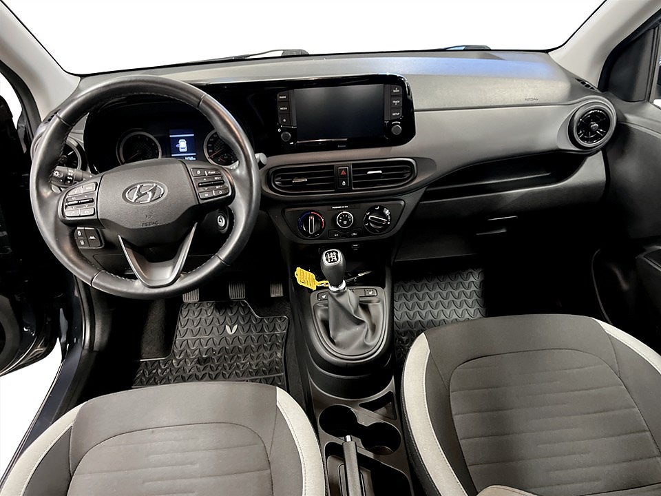 Bild på Hyundai i10 Essential 1.0 67hk - CARPLAY, RATTVÄRME