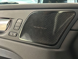 Volvo XC60 B5 AWD Geartronic R-Design S&V/H/K/Drag/Kamera/Värmare – bild 18