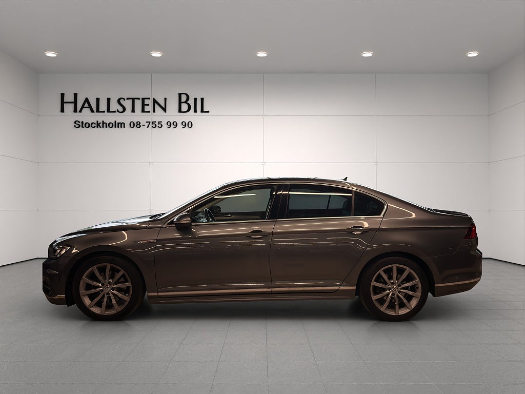 Volkswagen Passat 2.0 TDI 4M GT R Line Exteriör CarPlay Skinn Drag Värma 