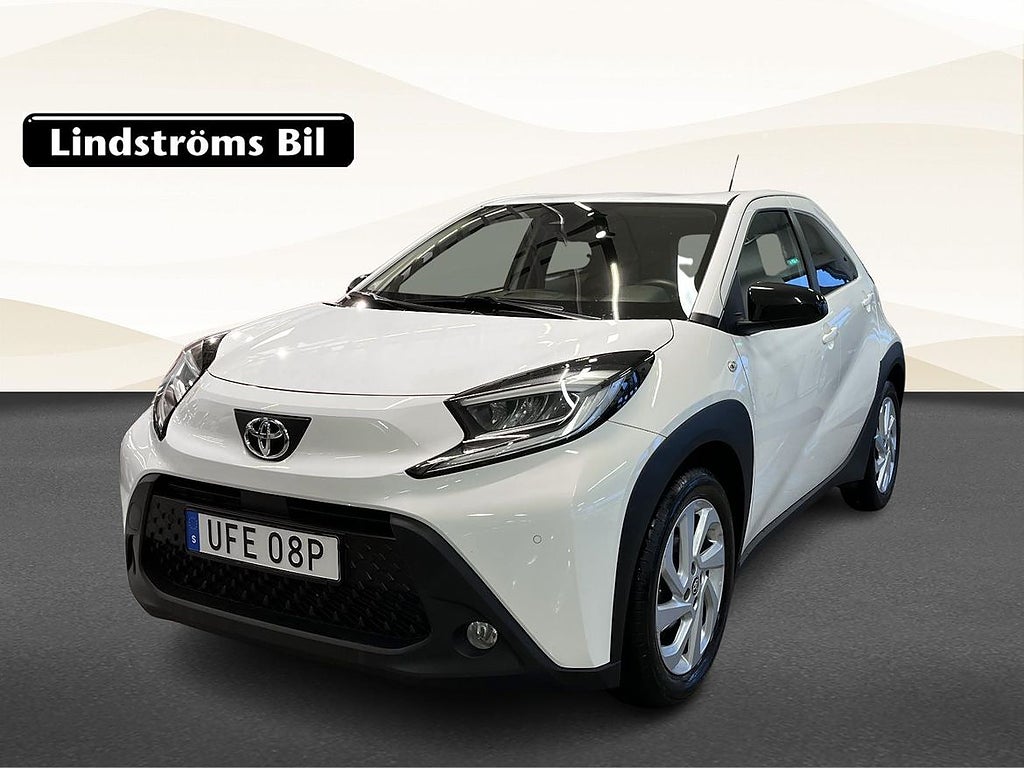 Toyota Aygo X Play 1.0 VVT-i 72hk Moms