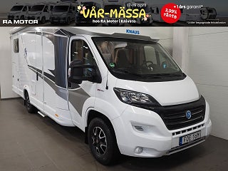 Husbil-halvintegrerad Knaus Live Wave 700 MEG 1 av 20