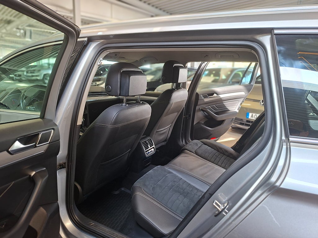 Volkswagen Passat 2022 - miniatyr 11