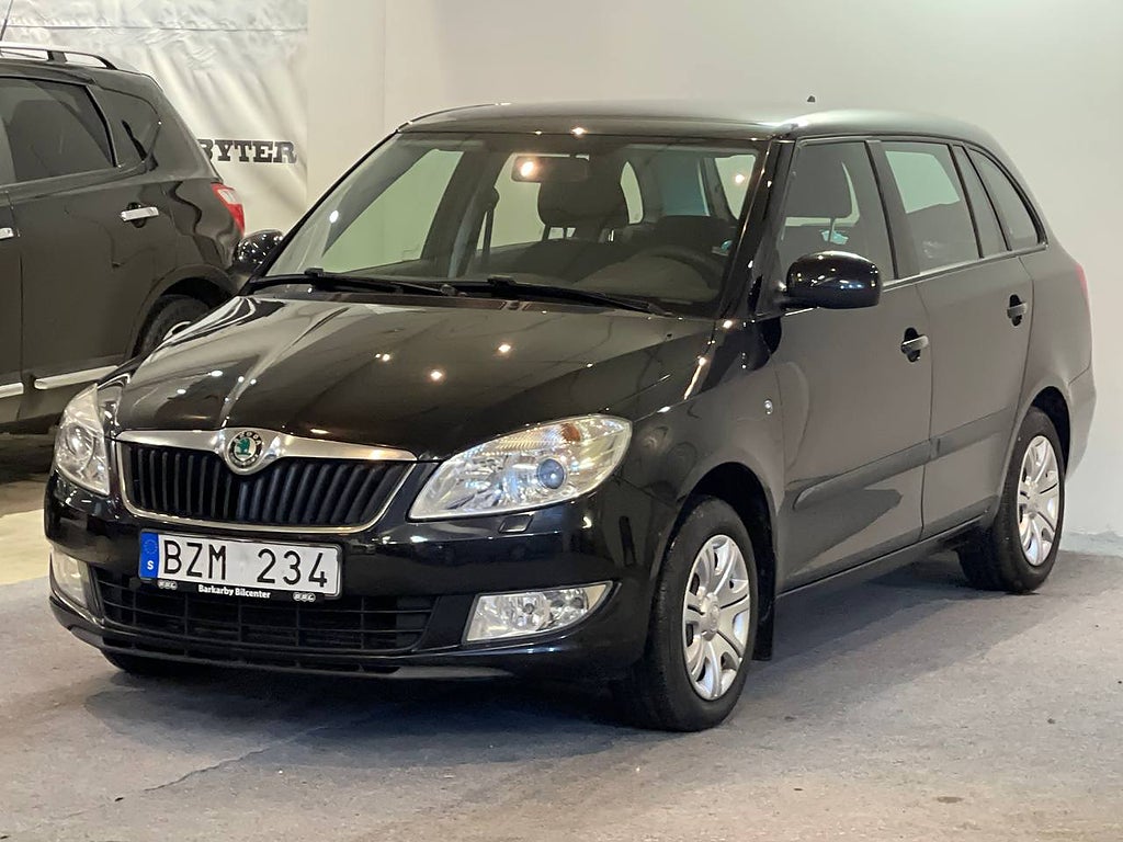 Skoda Fabia KOMBI 1.6 TDI AMBIENTE DRAG NY BESIKTAD NY SERVAD