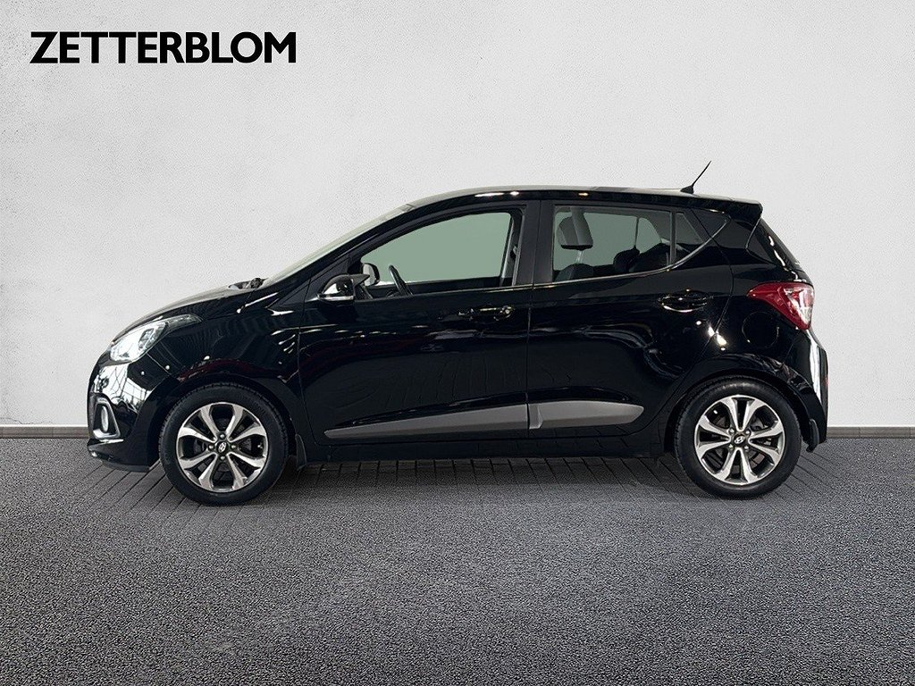 Halvkombi Hyundai i10 2 av 13