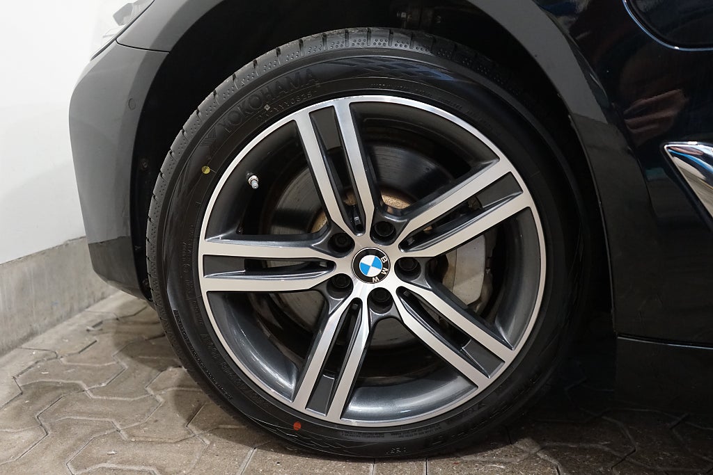BMW 530e Touring B-kamera Läder Carplay 292hk 4.99% Ränta