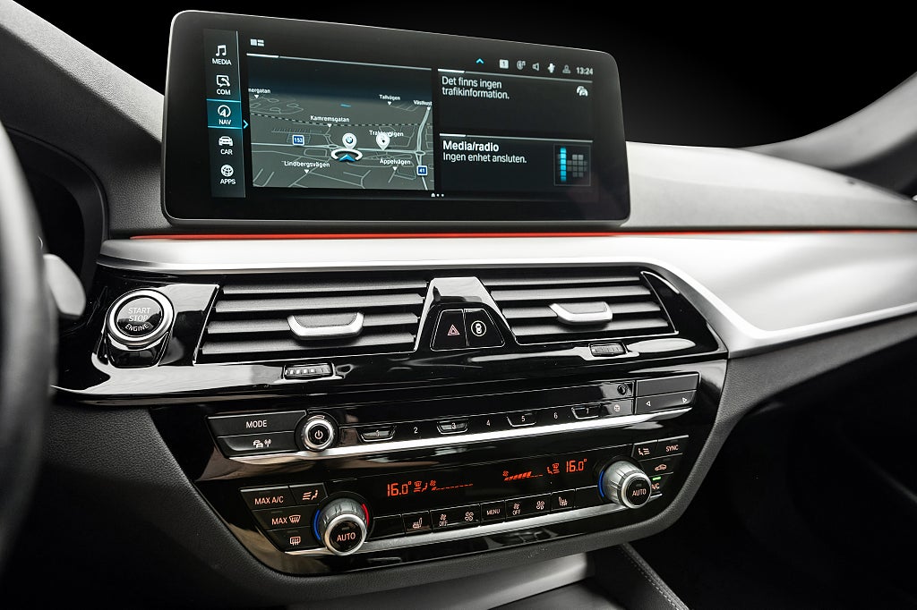 BMW 530e 2023 - miniatyr 12