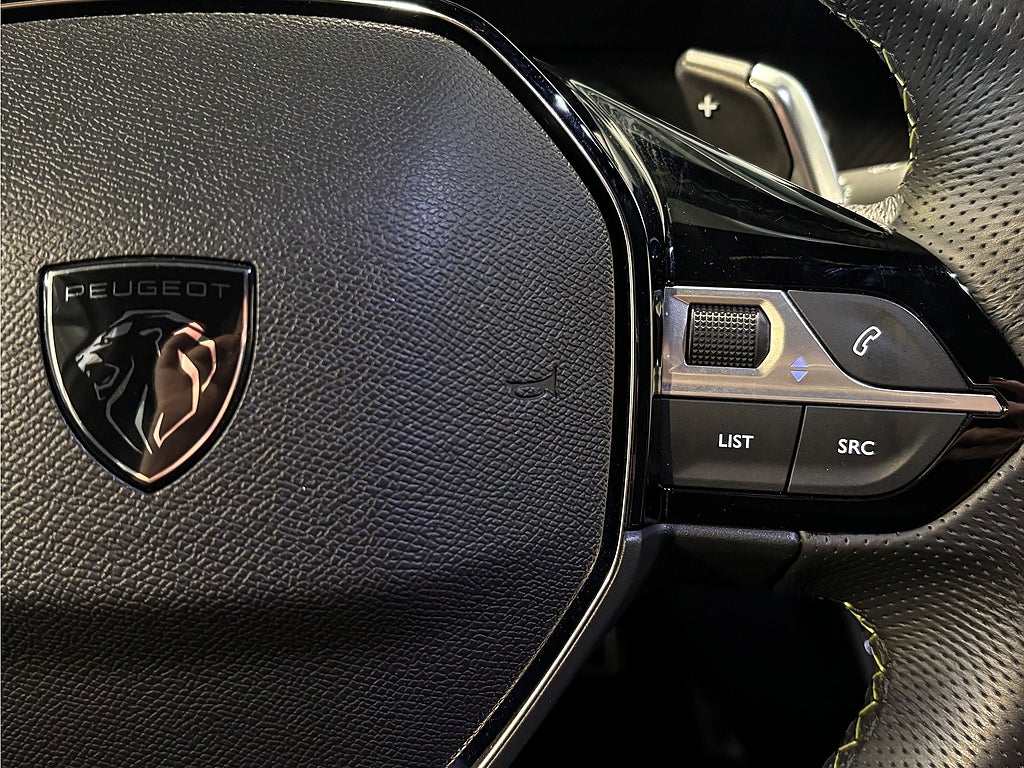 Bild på Peugeot 2008 GT 1.2 PT 130hk Aut - B-KAMERA, CARPLAY