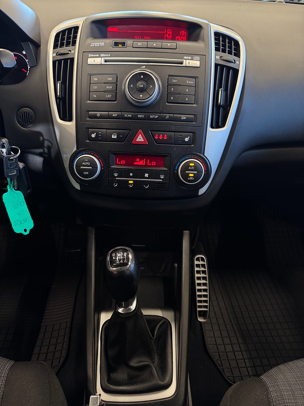 Kia Ceed cee'd 1.6 CRDi ECO  Värmare/Dragkrok 1 Ägare - miniatyr 18
