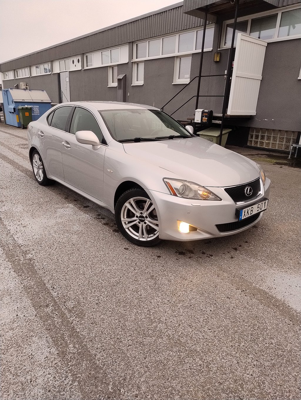 Lexus IS 250 2.5 V6 S+V däck.Väldig bra skick 