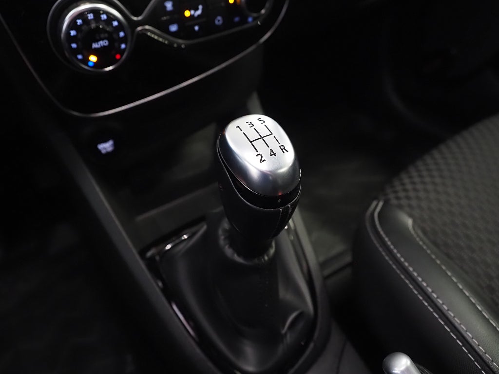 Renault Clio Sport Tourer 0.9 TCe 90hk Intens Navi Bass Reflex 2019