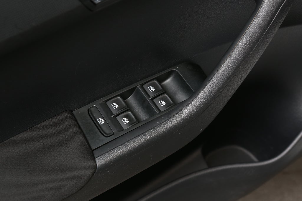 Skoda Fabia 1,2 TSI 90hk Style Kombi Motorvärmare 2016