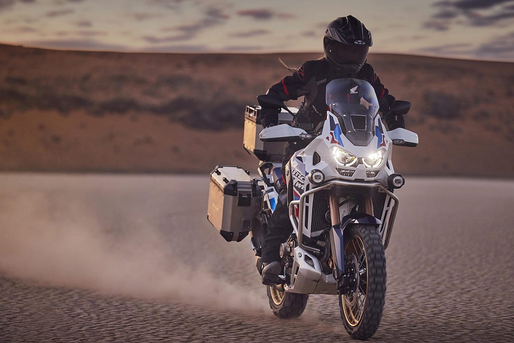 Honda CRF1100D4 Africa Twin DCT Boka din 2026!