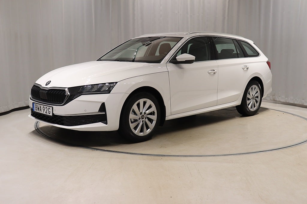 Skoda Octavia Kombi 1.5 TSI mHEV 115hk Aut Drag Värmare