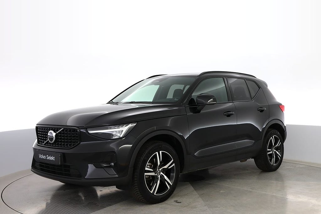 Volvo XC40 B4 FWD Bensin Plus Dark