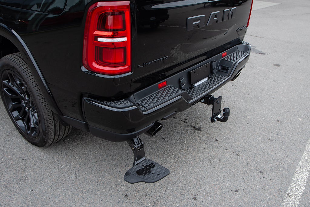 Dodge RAM 1500 Limited Night Edition 548 hk - LÅG SKATT E85