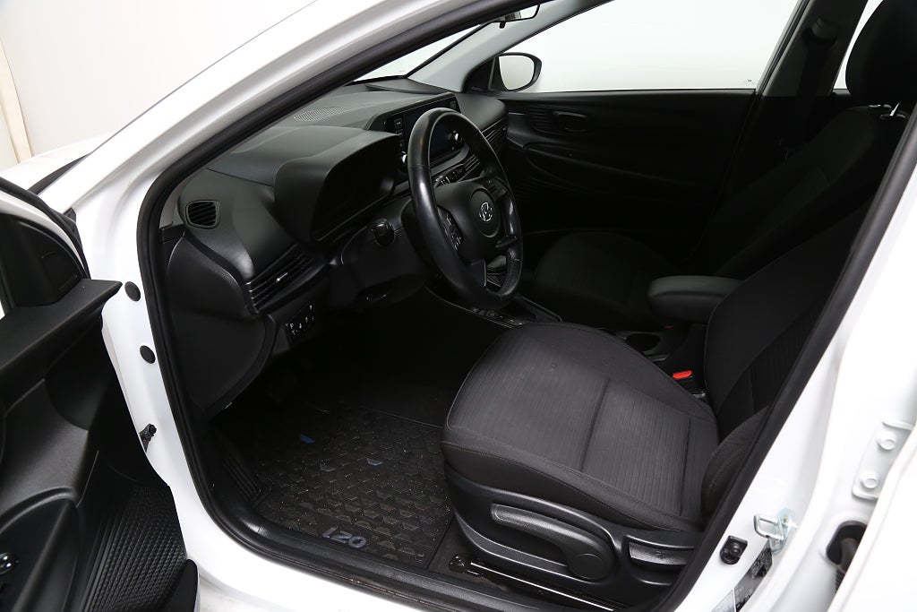 Hyundai i20 1,0 T-GDI 100hk Essential Aut Kamera Motorvärmare 2021