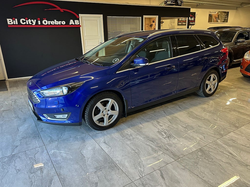 Ford Focus 1.0 EcoBoost Titanium / 2-Ägare / M-Värmare/ Nyservad