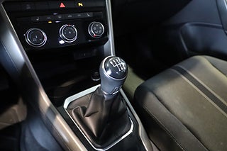 SUV Volkswagen T-Roc 25 av 28