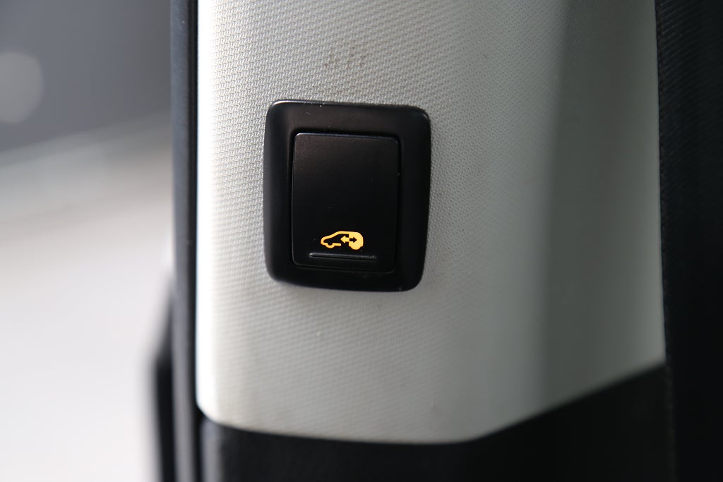 Volkswagen Sharan 2,0 TDI 150hk Premium Aut Panorama 7-sits Värmare Drag