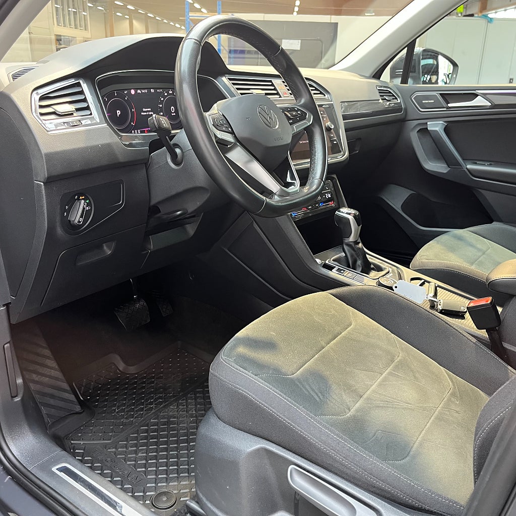 Volkswagen Tiguan 2.0 TDI 4Motion Elegance H&K Cockpit Carplay Navi Drag