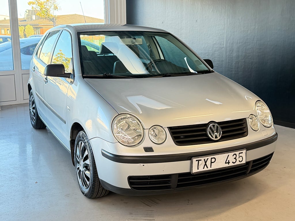 Volkswagen Polo 1.4 75hk | AC | Vinterdäck | Nybesiktad