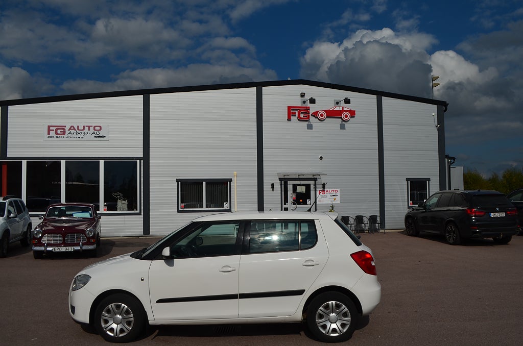 Skoda Fabia 1.2 Ambiente 69 hk En Ägare Nybesiktigad