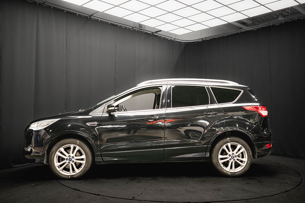 Ford Kuga TDCi AWD Titanium D-VÄRMARE ELBAKLUCKA KEYLESS 180hk