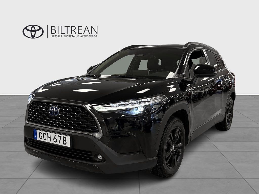 Toyota Corolla Cross Hybrid AWD-i Executive Skinn Panorama Drag Vinterhjul 