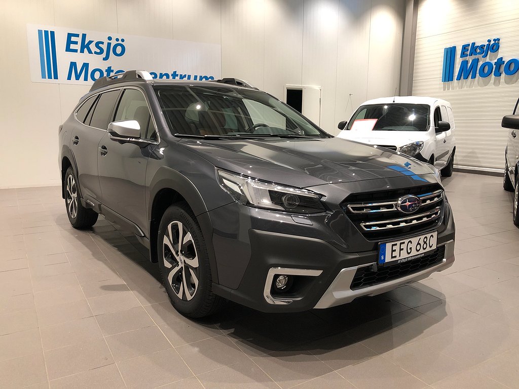 Subaru Outback 2.5 Touring Brunt Nappaläder X-fuel (169hk)