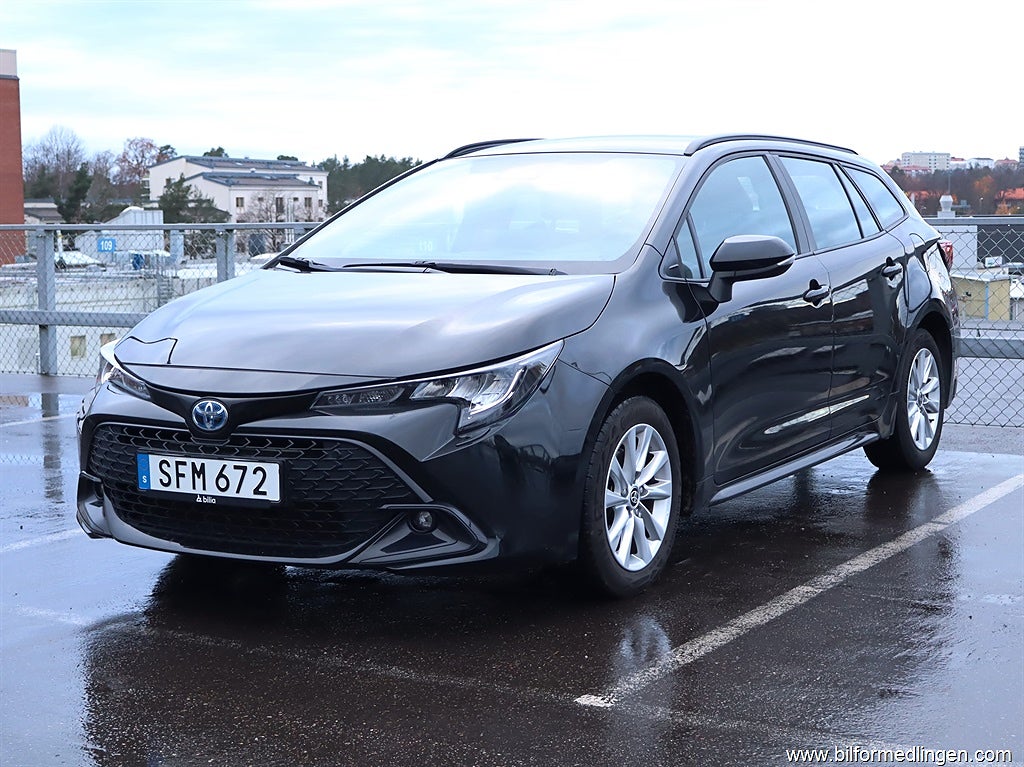 Toyota Corolla TOURING SPORTS 1.8 Hybrid 140hk Moms